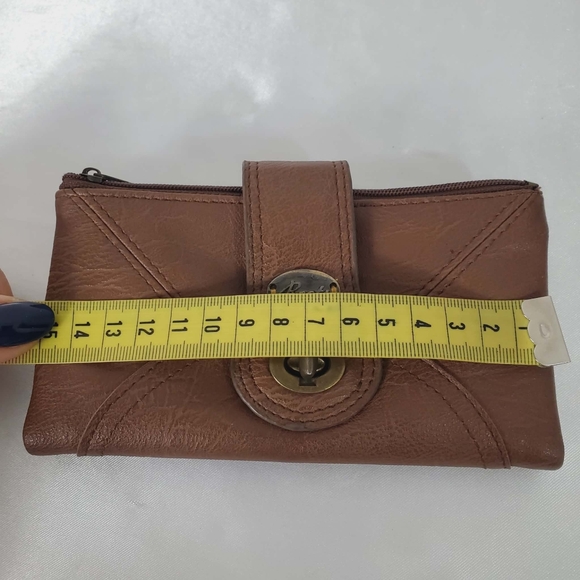 Vintage Roots Brown Soft Leather Wallet - Picture 10 of 11